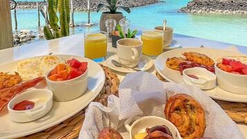 Breakfast, lunch, dinner served; sushi, ocean views
