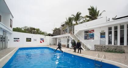 Red Mangrove Divers Lodge