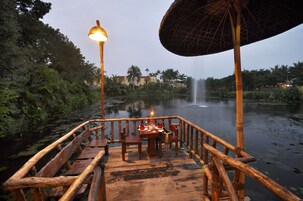 Suíte presidencial, 1 cama King, varanda, vista para o lago | Vista para o lago