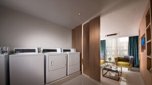 Laundry room - Holiday Inn Express Yancheng City Center (Yancheng)
