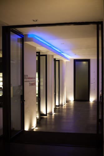 清邁床酒店 - 只招待成人入住