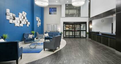 Holiday Inn Express & Suites Houston North - IAH Area by IHG