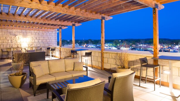 Dinner served - Bluemont Hotel (Manhattan)
