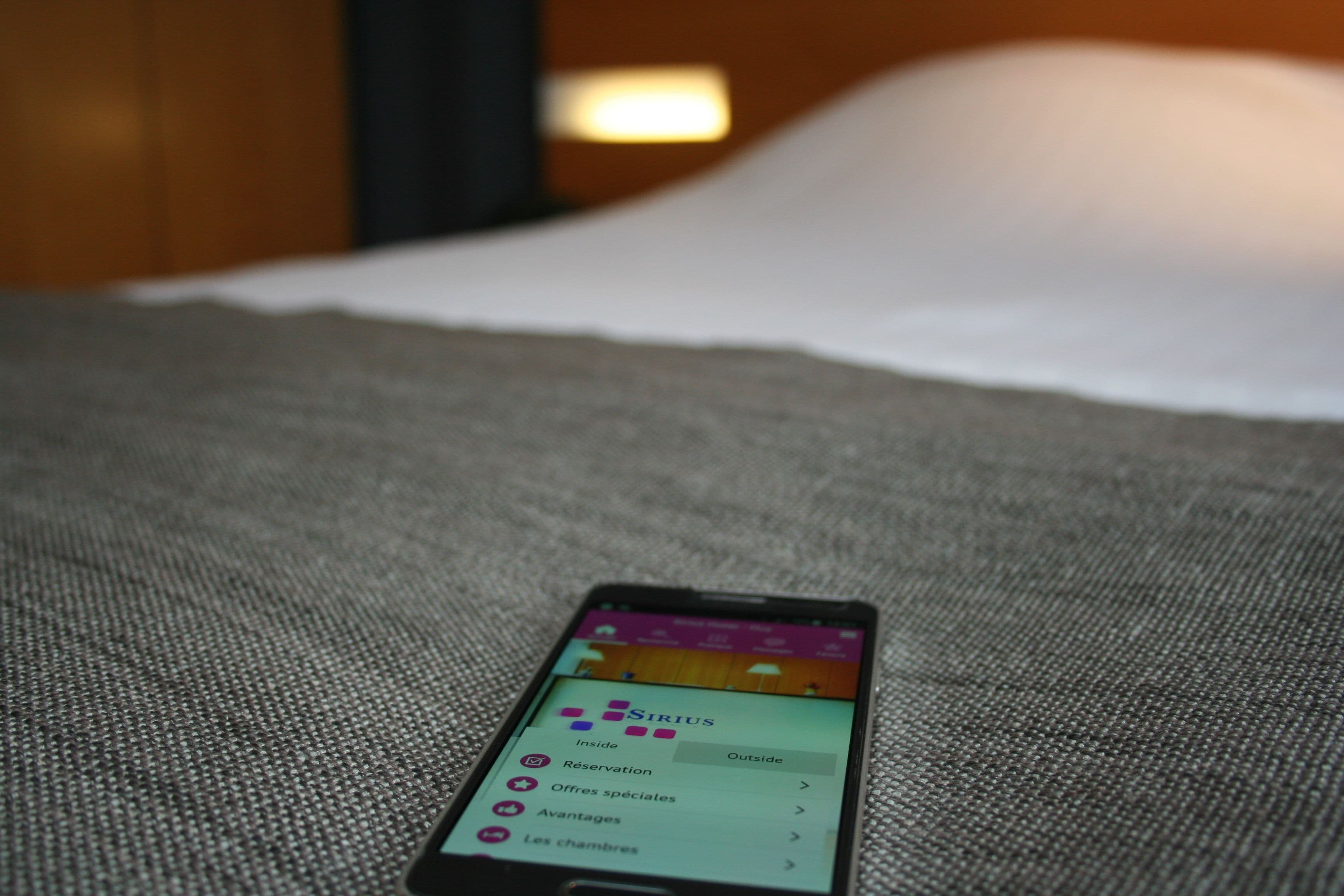 deluxe room | minibar, in-room safe, desk, soundproofing