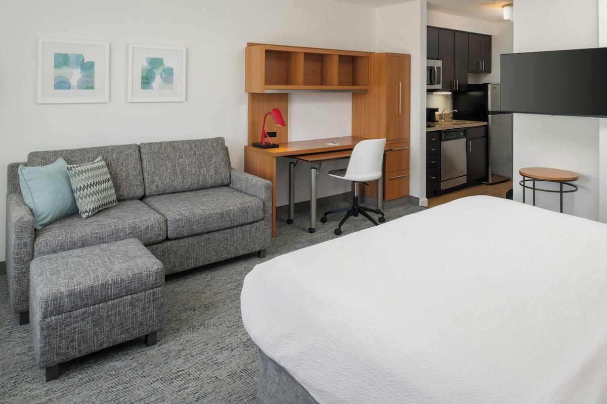 Studio, 1 King Bed with Sofa bed