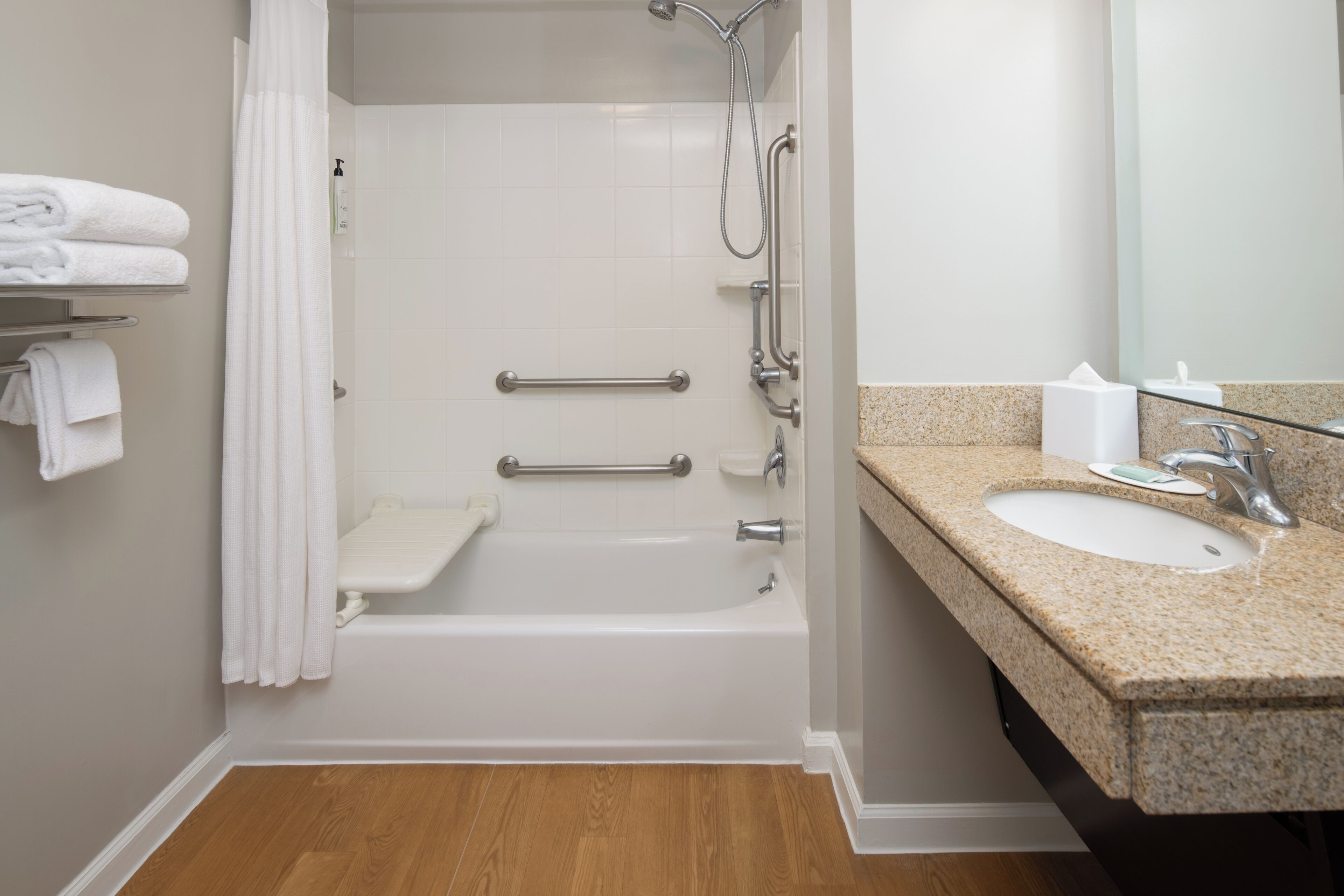 studio, 1 king bed with sofa bed | bathroom | free toiletries, hair dryer, towels