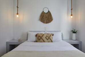 Ropa de cama de alta calidad y minibar 