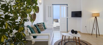 Athiri Santorini Hotel