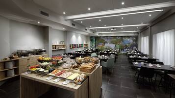 Daily buffet breakfast (ISK 4050 per person)
