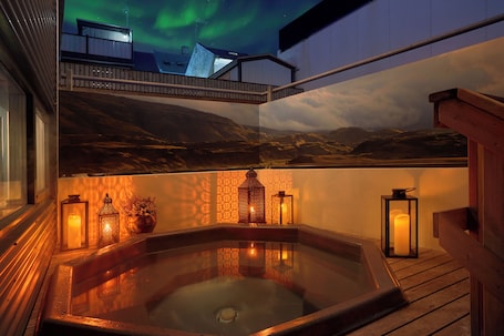 Bañera de hidromasaje interior. Alda Hotel Reykjavik