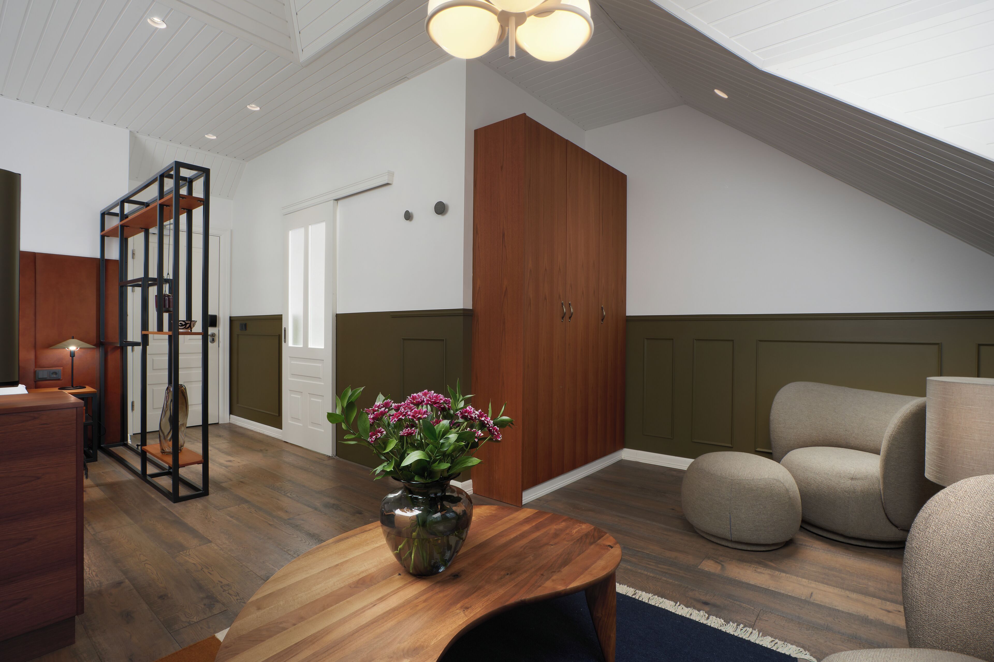 queen suite | 1 bedroom, egyptian cotton sheets, premium bedding, in-room safe