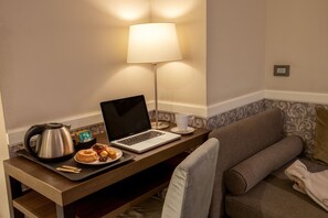 Triple Room - Fragrance Hotel St. Peter (Rome)