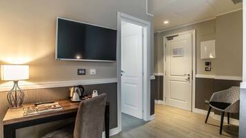 Minibar, in-room safe, desk, soundproofing