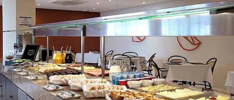 Dagelijks ontbijtbuffet (BRL 30.00 per persoon)