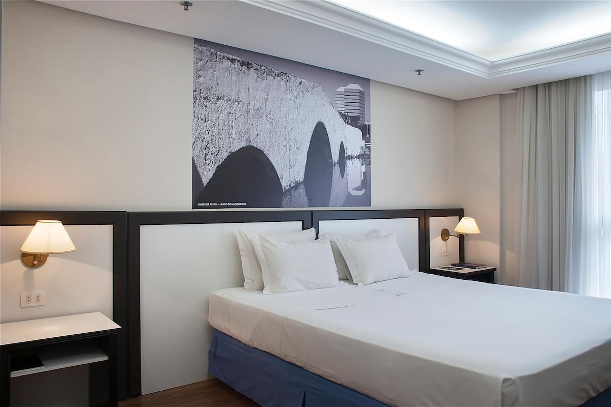 Desk, WiFi (free), bed sheets