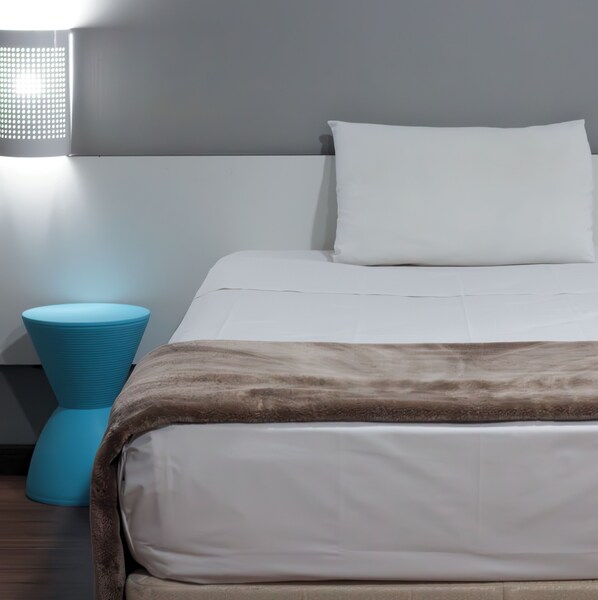 Quarto Twin Standard | Desk, free WiFi, bed sheets - Master Express Cidade Baixa (Porto Alegre)