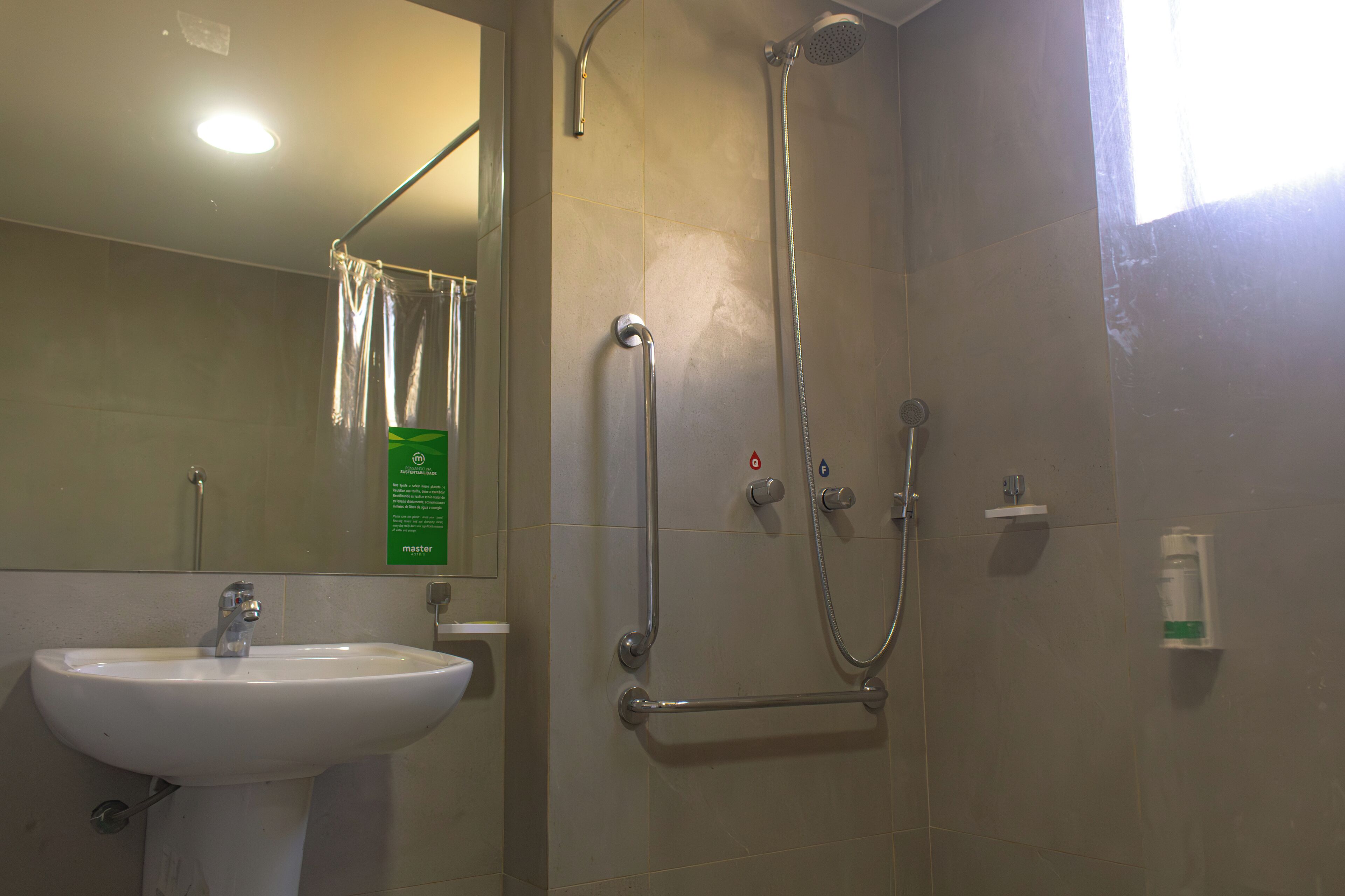 Foto - Master Express Cidade Baixa - Próximo ao Araujo Viana, UFRGS e Santa Casa