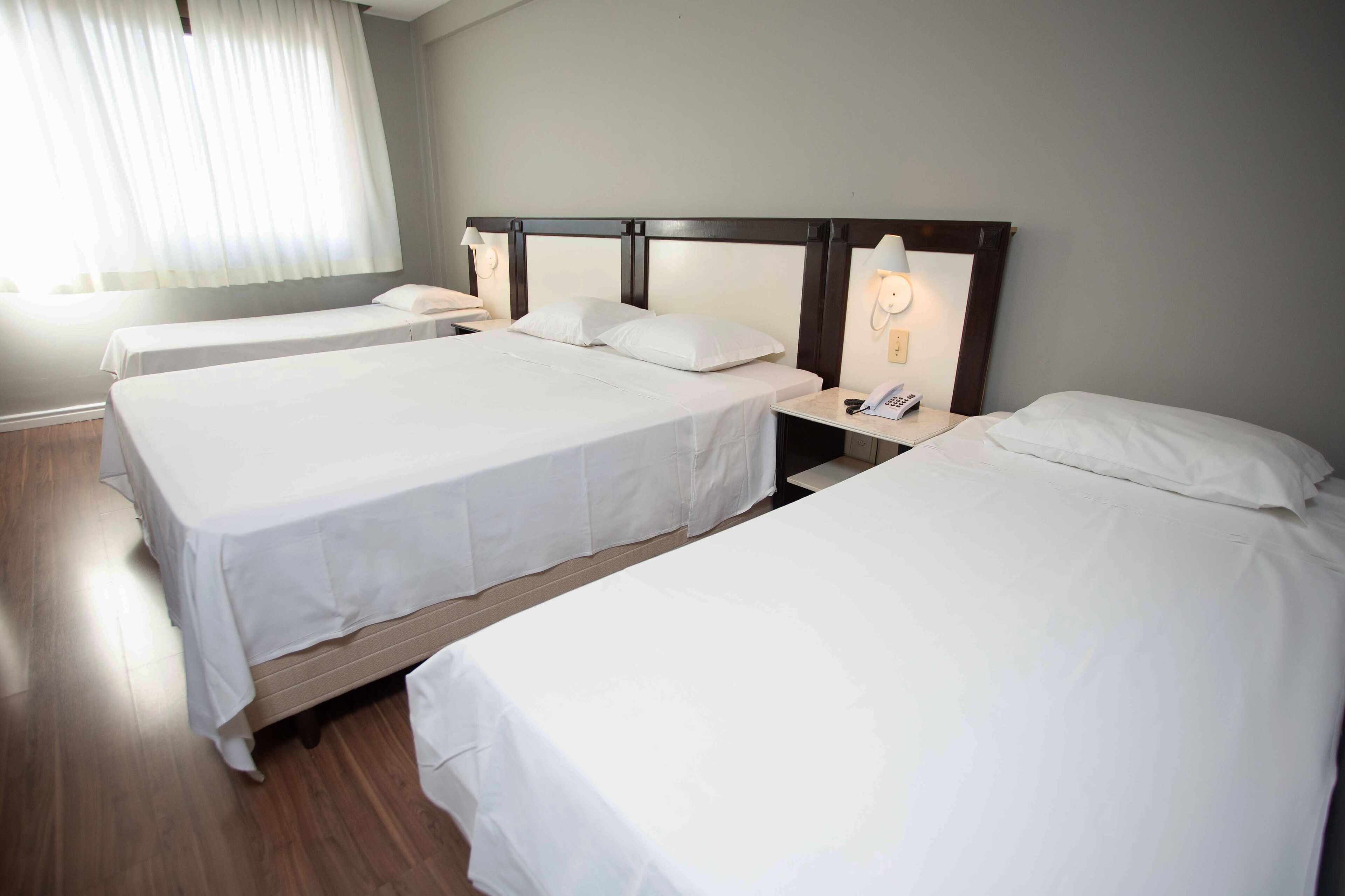 Foto - Master Express Alberto Bins - 200 metros do Hospital Santa Casa