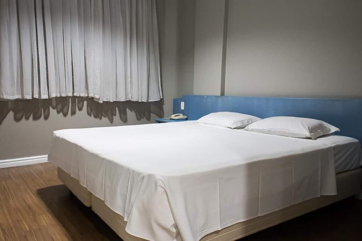 Desk, WiFi (free), bed sheets