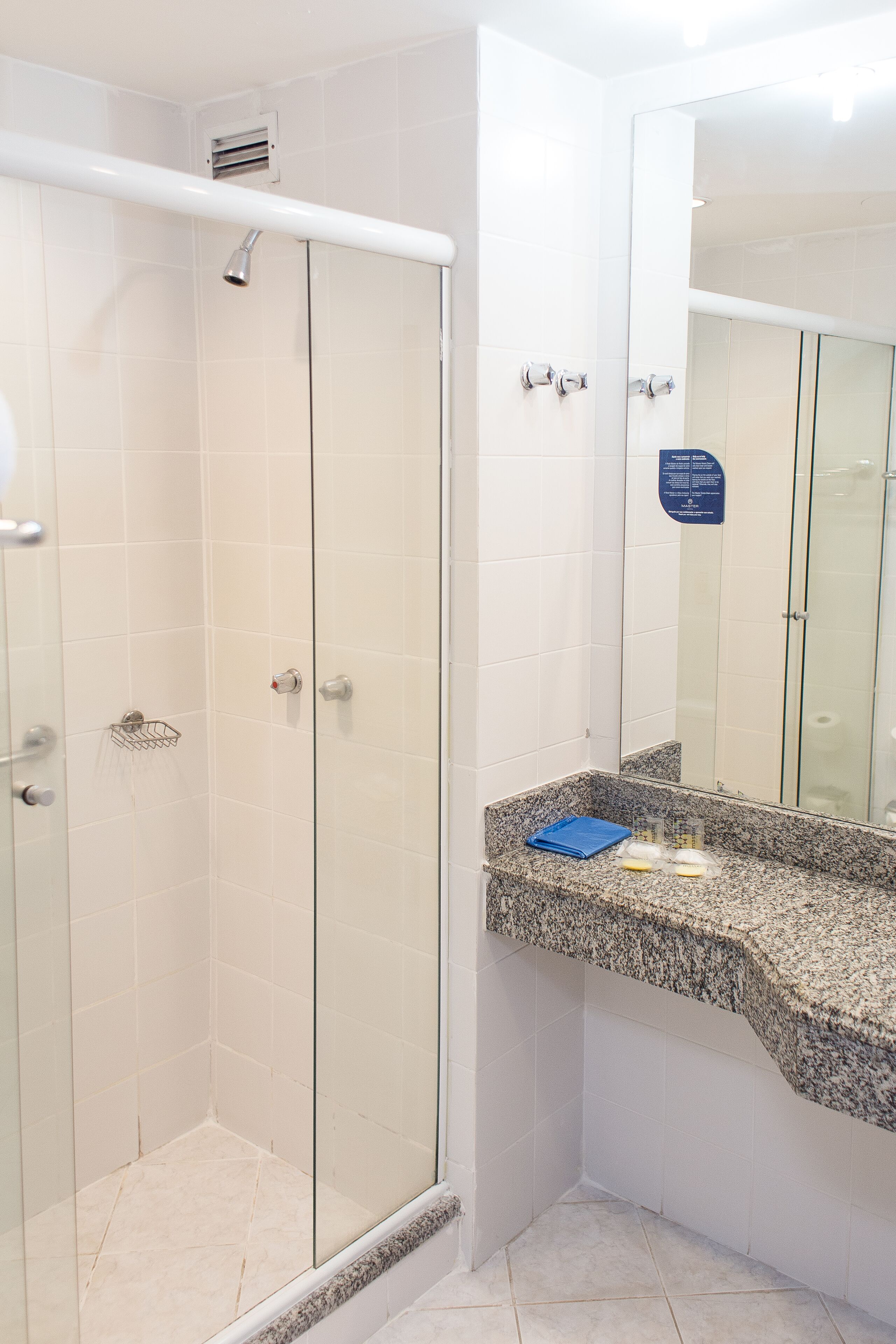 Foto - Master Express Alberto Bins - 200 metros do Hospital Santa Casa