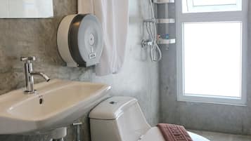 Buồng tắm vòi sen, vòi sen phun mưa, đồ dùng nhà tắm miễn phí