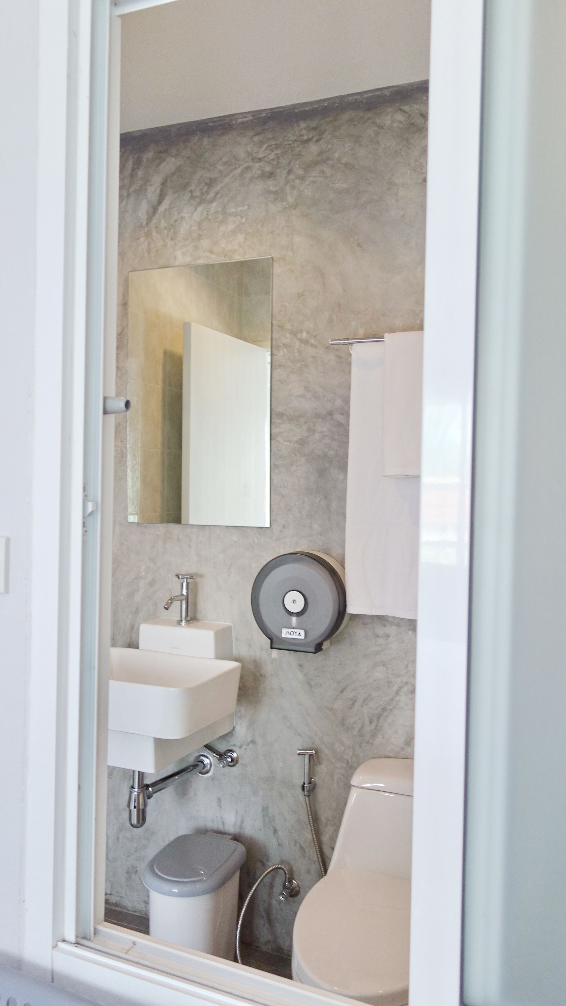 superior double room | bathroom | shower, rainfall showerhead, free toiletries, hair dryer