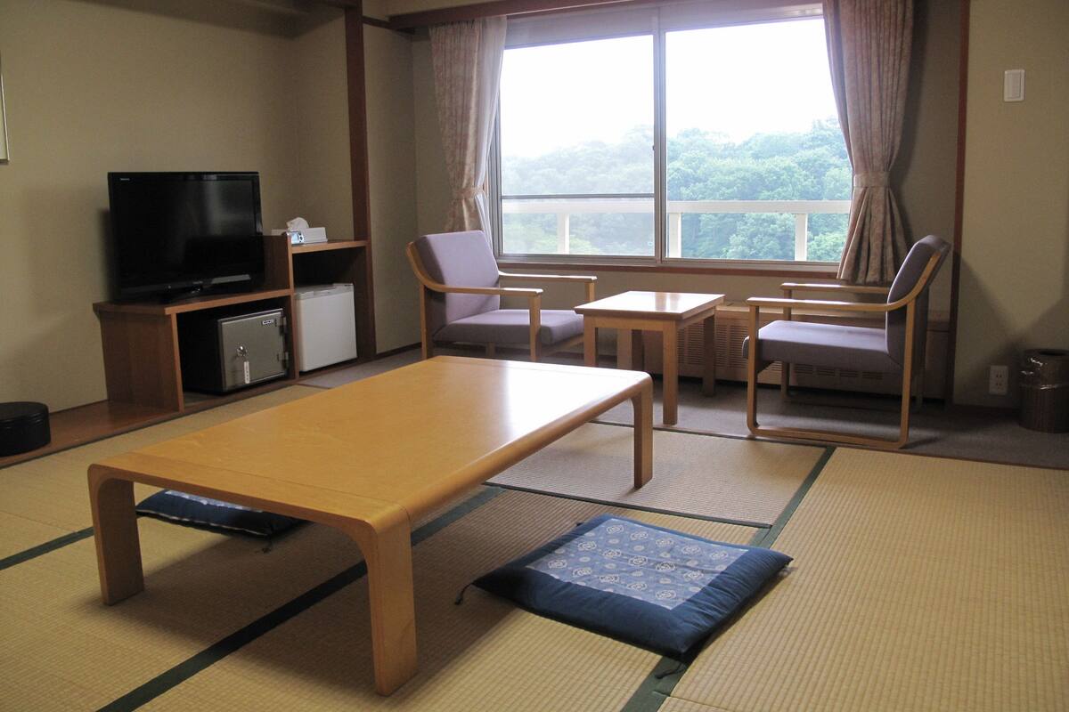Japanese-Style 8 Tatami Mats Room, Shared Bath, Non Smoking