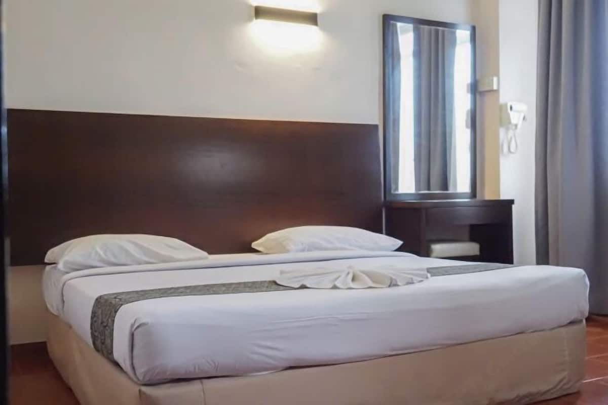 1 chambre, rideaux occultants, fer et planche à repasser, Wi-Fi
