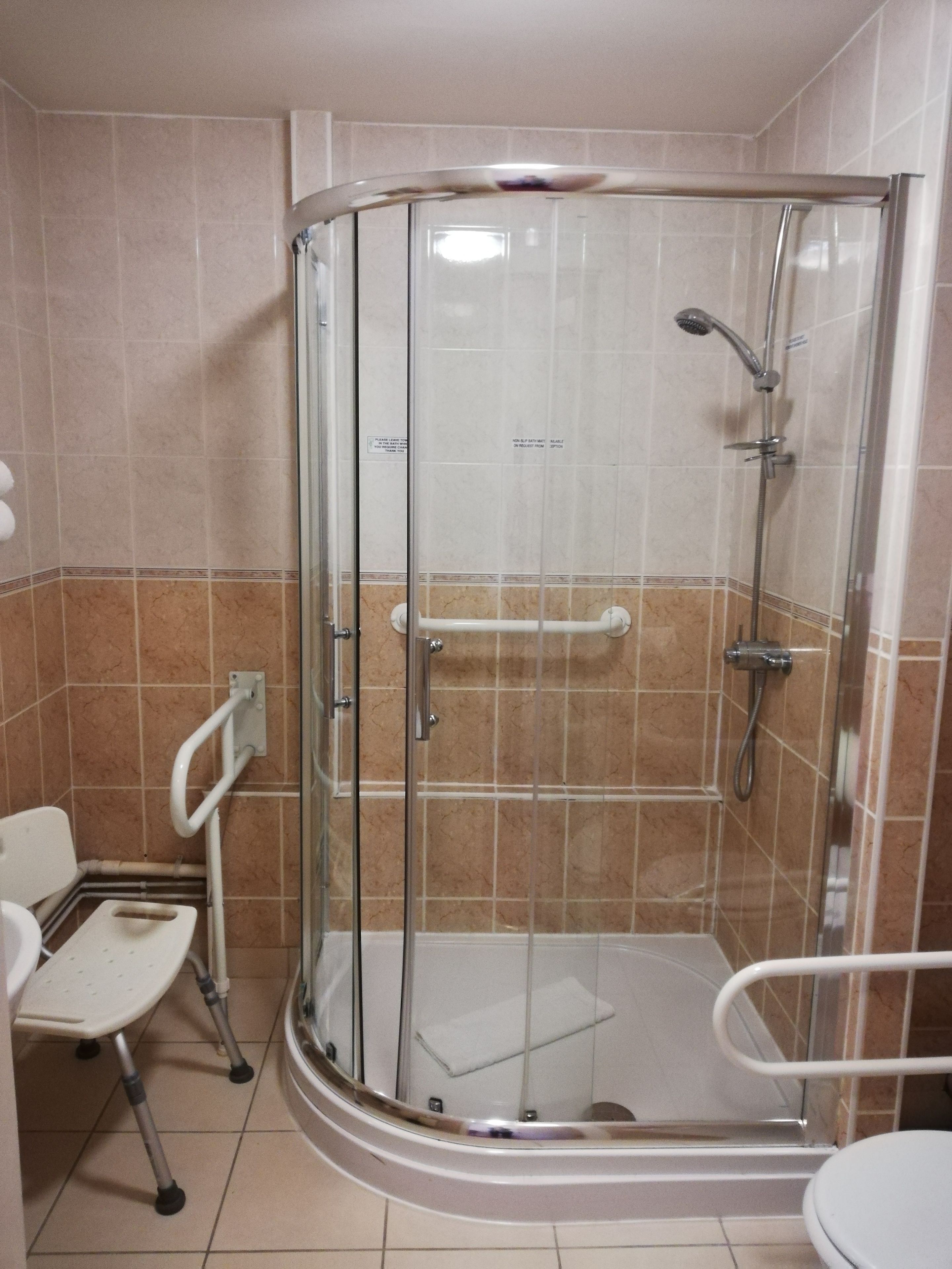 standard twin room, 2 single beds, accessible | bathroom | hair dryer, towels