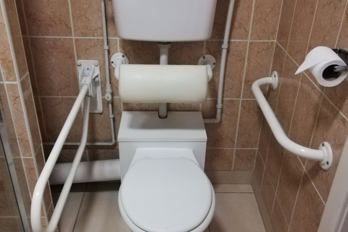 standard twin room, 2 single beds, accessible | desk, iron/ironing board, rollaway beds, free wifi