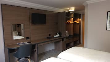 Desk, iron/ironing board, rollaway beds, free WiFi