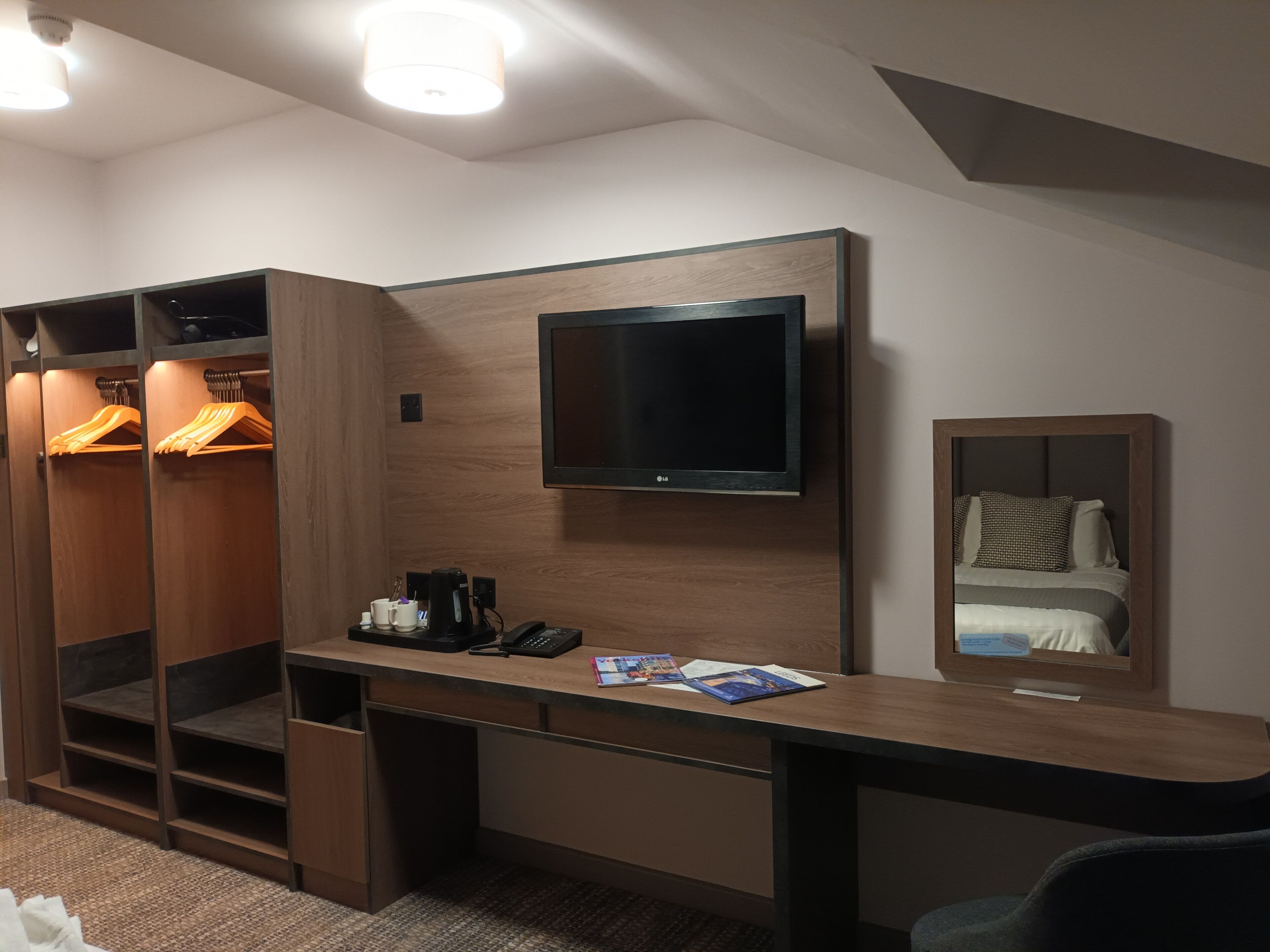 economy double room | desk, iron/ironing board, rollaway beds, free wifi