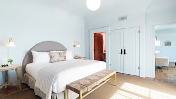 Executive suite, 1 kingsize bed, uitzicht op binnenplaats | Italiaanse Frette-lakens, luxe beddengoed, donzen dekbedden