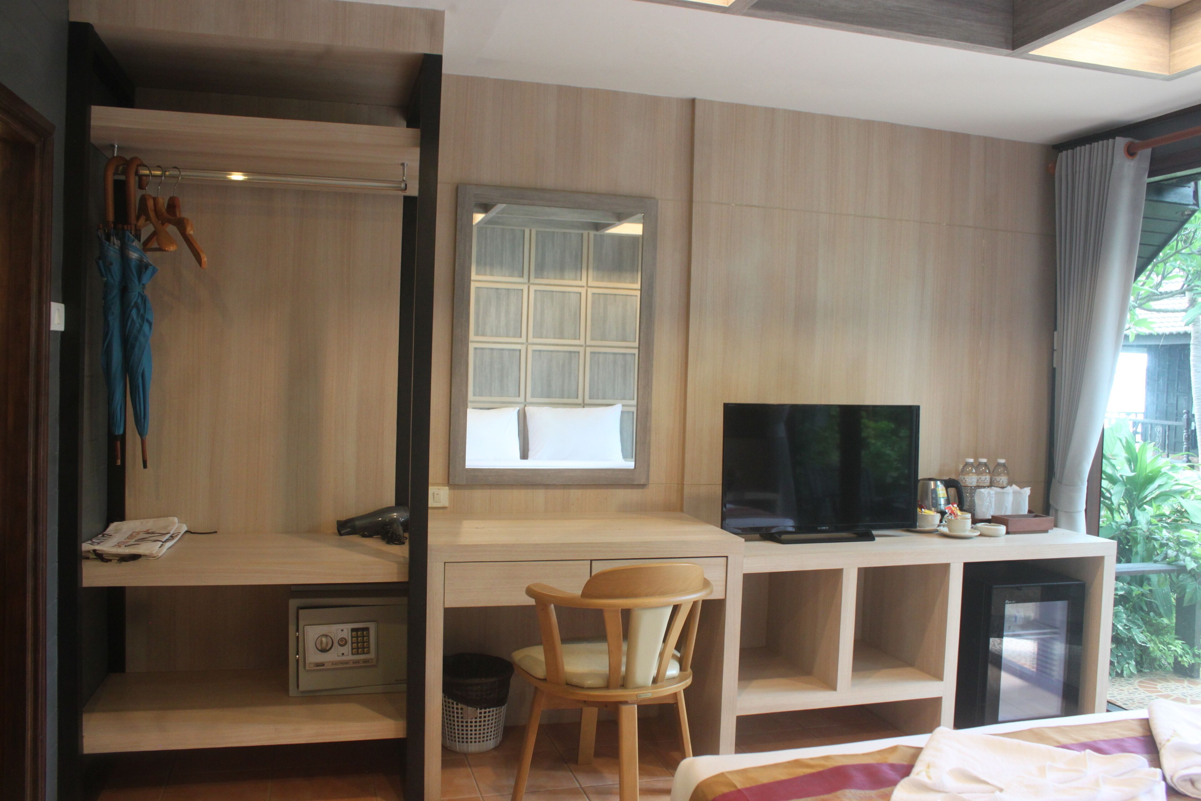 superior triple bungalow | minibar, in-room safe, desk, blackout curtains