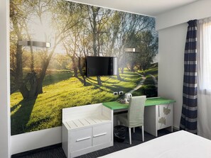 Down duvets, in-room safe, desk, blackout curtains - B&B HOTEL Milano Cologno Sporting (Cologno Monzese)