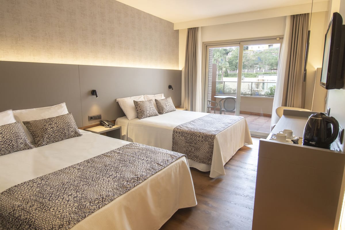 in-room safe, desk, free cots/infant beds, free wifi
