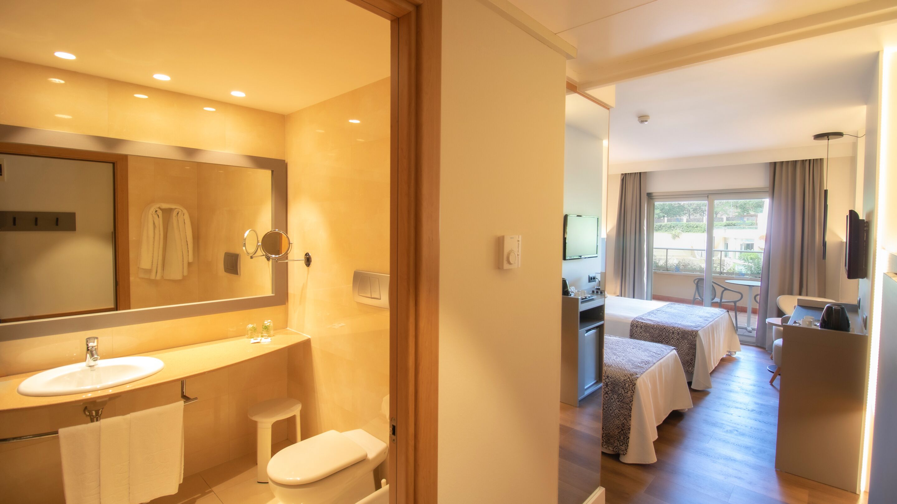 Photo - Golden Bahía de Tossa & Spa 4* Sup.