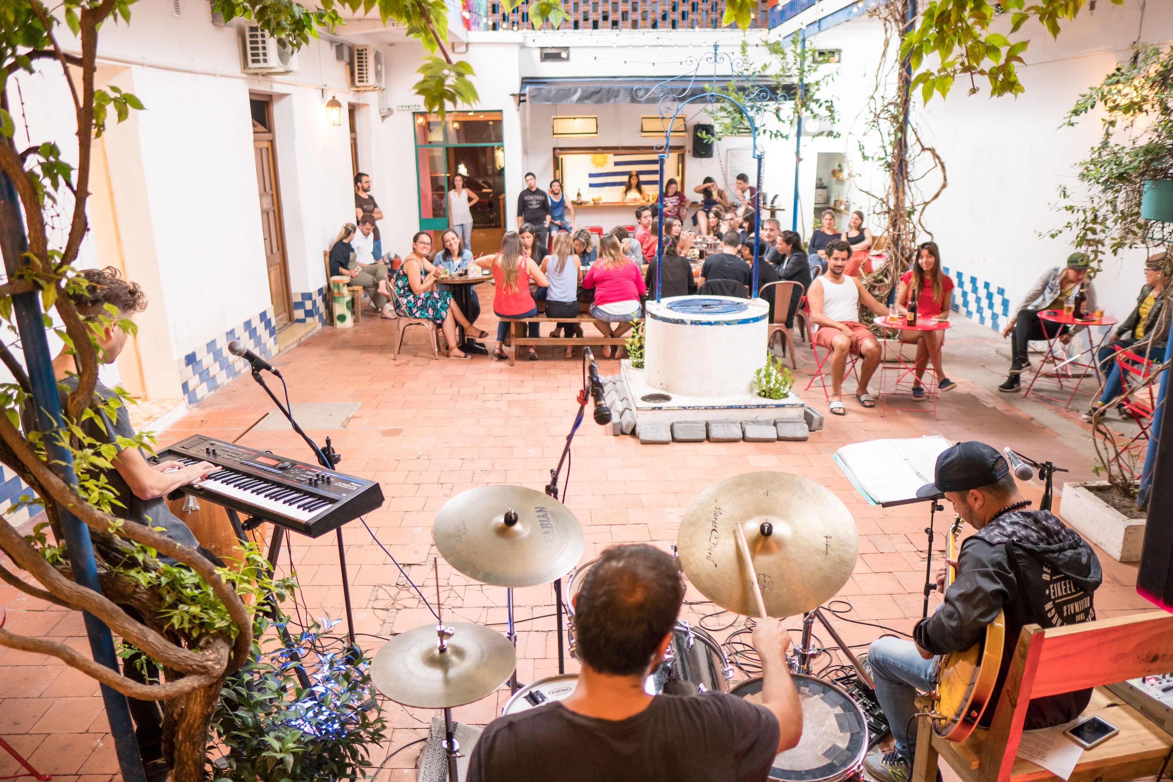 Viajero Colonia Hostel