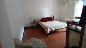 Unclassified image, 3 of 7, button - Viajero Colonia Hostel (Colonia del Sacramento)