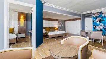 1 bedroom, Egyptian cotton sheets, minibar, in-room safe