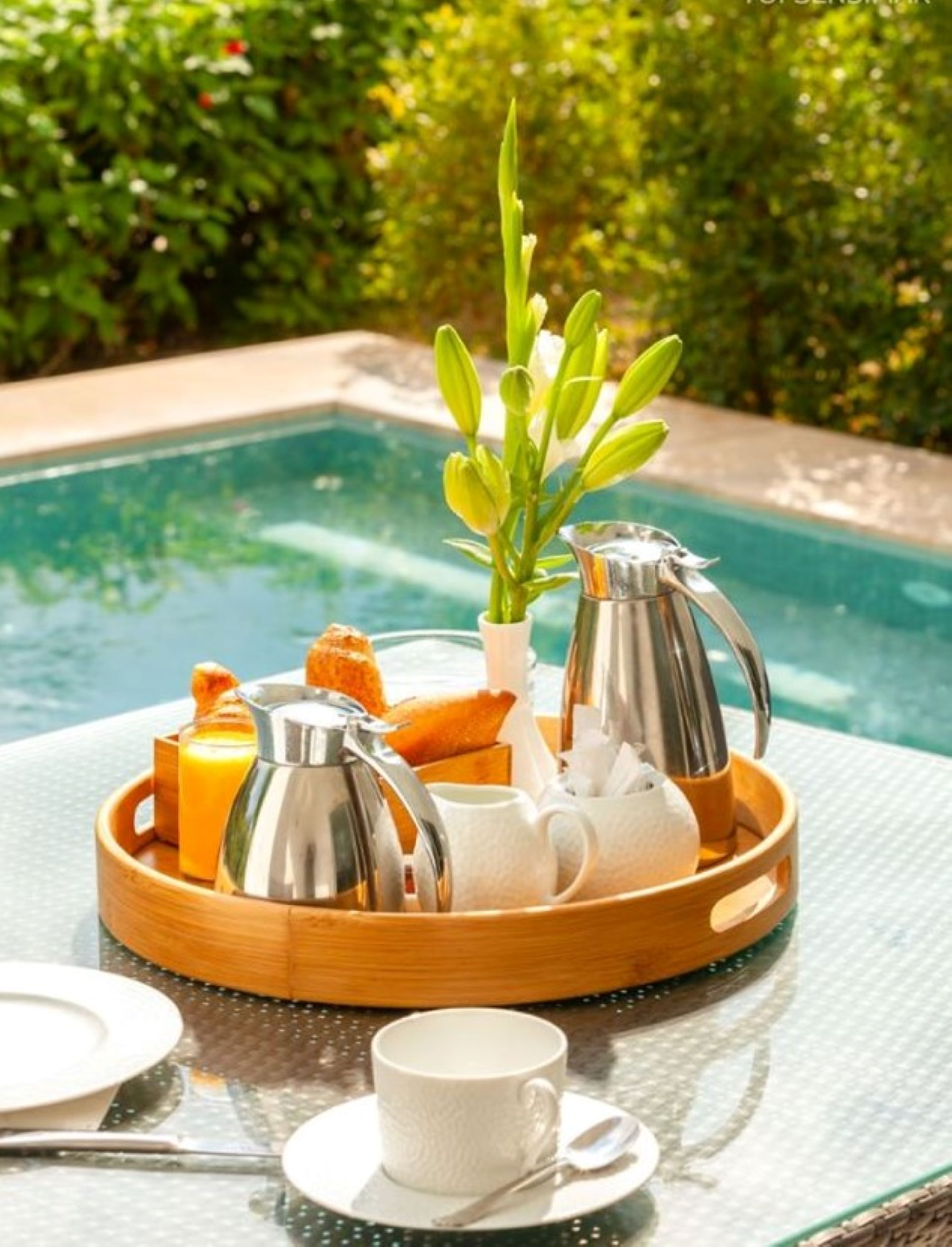 Chambre Double, piscine privée (for 2 people) | Draps en coton égyptien, literie de qualité supérieure, surmatelas