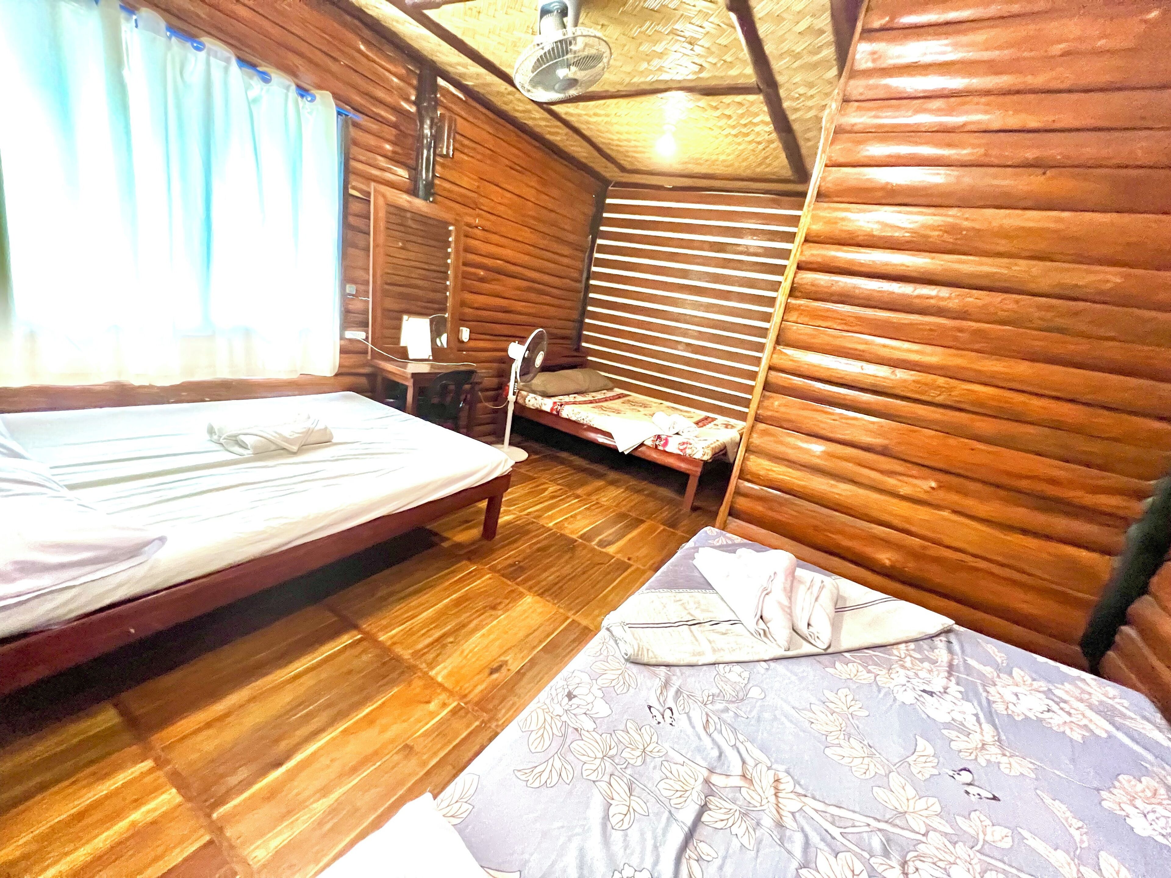 Family Room | Premium bedding, bed sheets