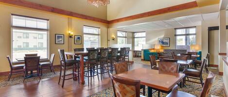 Petit déjeuner buffet compris tous les jours