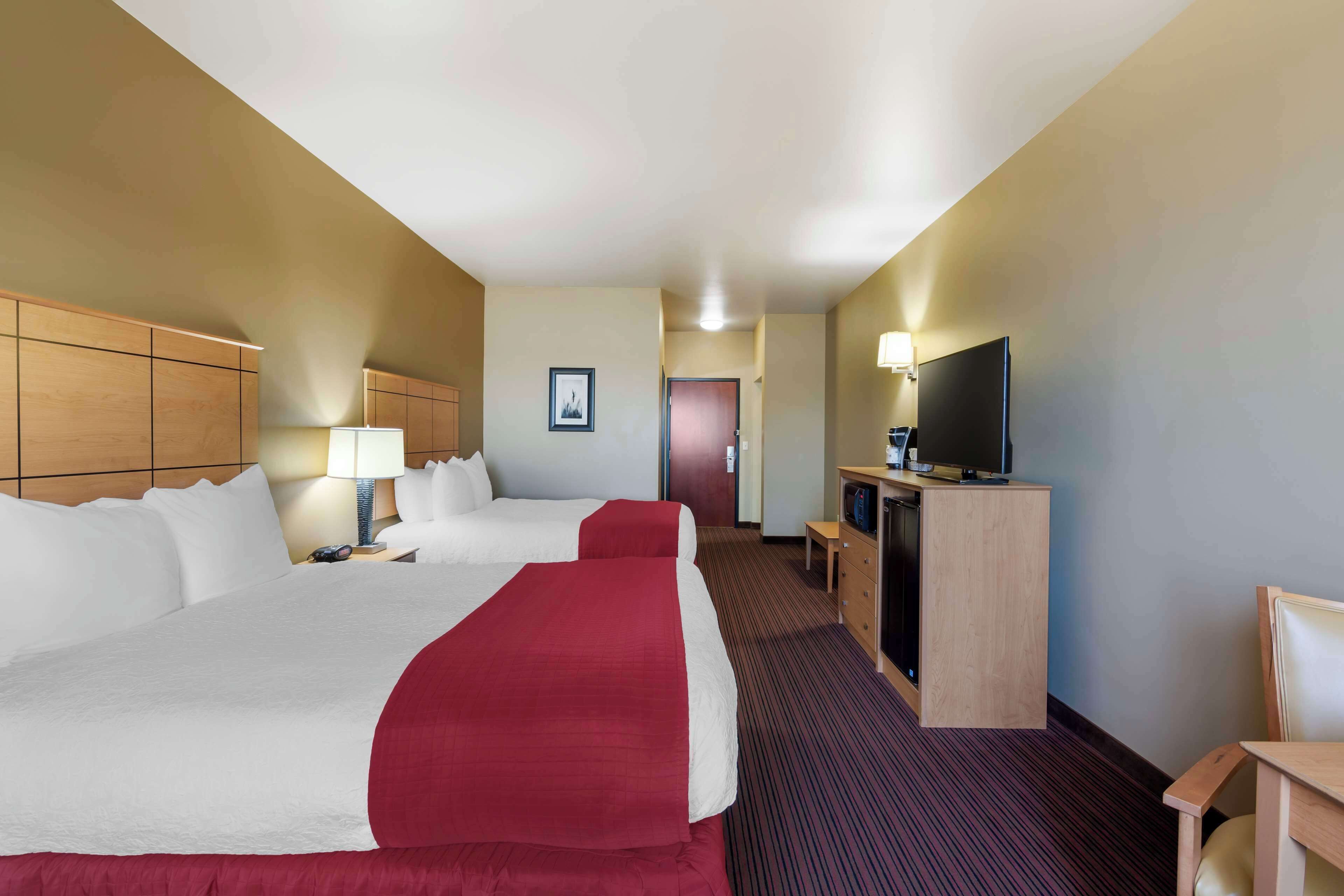 desk, laptop workspace, iron/ironing board, free cots/infant beds