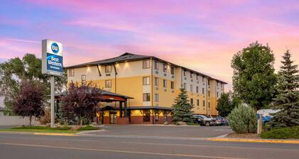 Best Western Golden Prairie Inn & Suites