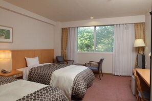 Phòng, không hút thuốc, phòng tắm dùng chung | Két bảo mật tại phòng, bàn, màn/rèm cản sáng