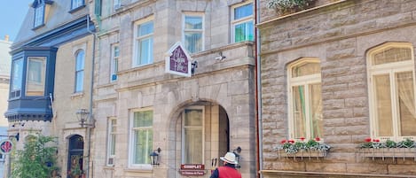 Fachada da propriedade