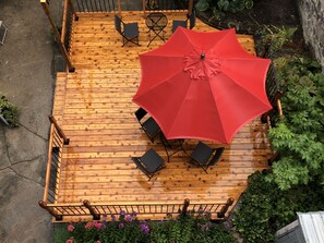 Courtyard view - Château de Pierre - Par Aneyro (Québec City)