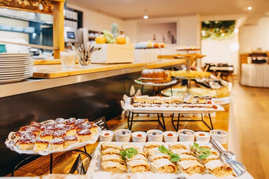 daily buffet breakfast (eur 16 per person)