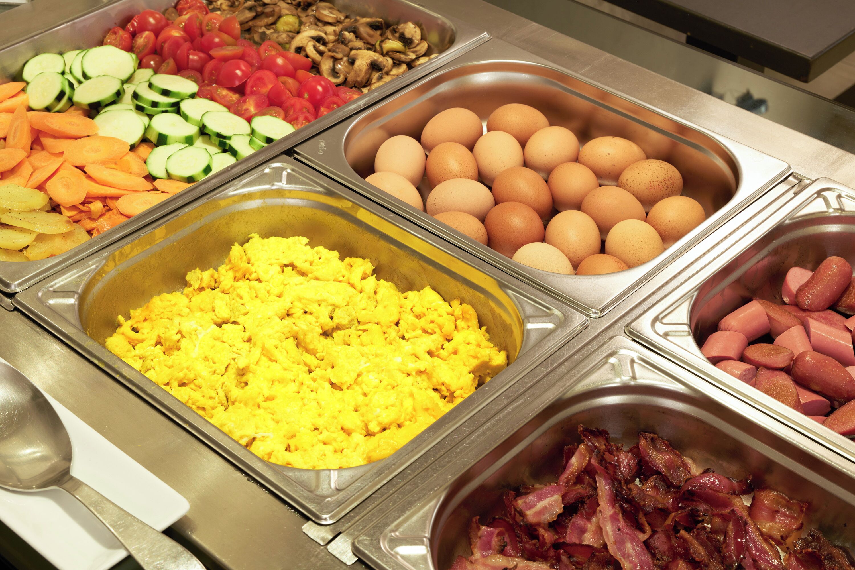 daily buffet breakfast (eur 15 per person)